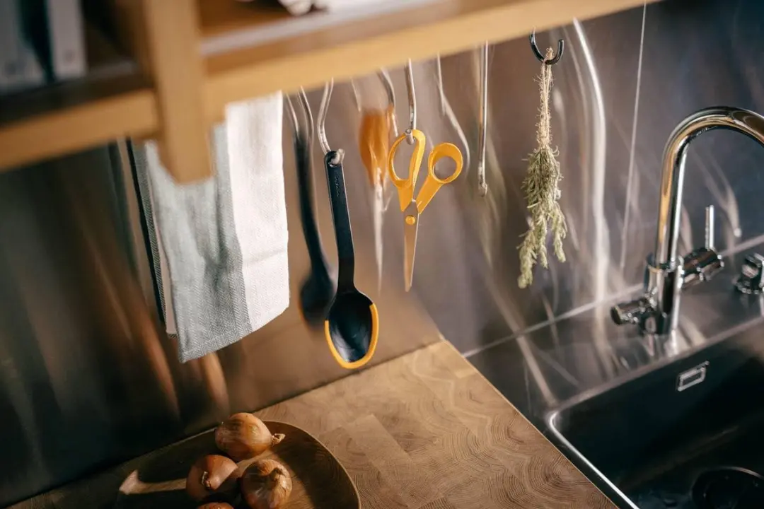 Fiskars Functionele Vorm Keukenlepel - Maatstreepjes - 1 Stuk - afbeelding 6 van 6