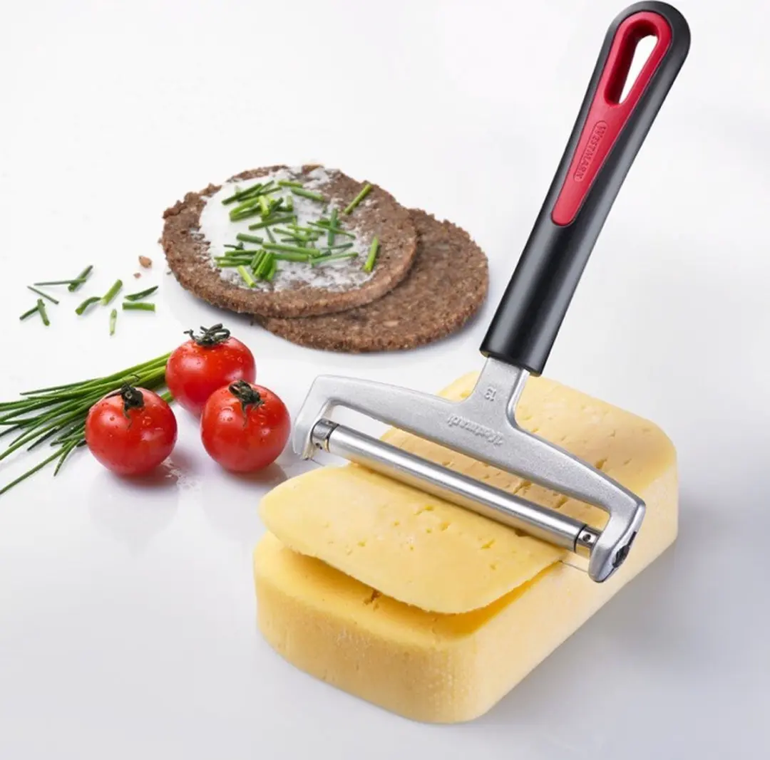 Westmark Rollschnitt Gallant Kaasschaaf - 12cm - Rood/Zwart