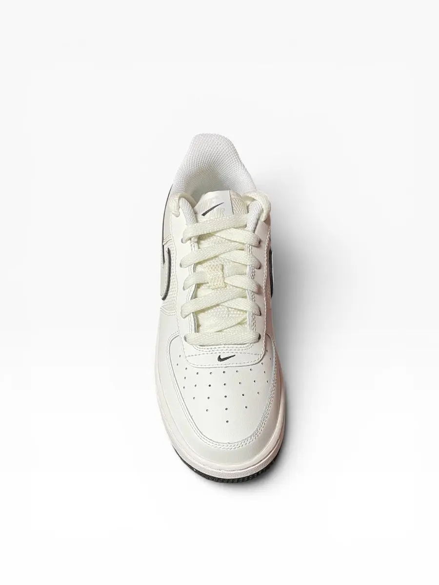 Nike Air Force 1 Unisex Sneakers - Gebroken Wit Maat 38.5