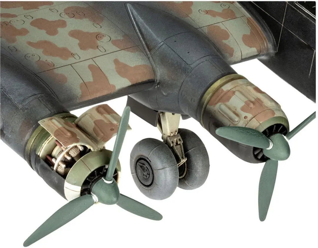 Revell Junkers Ju 290A-5 'Seeadler' 1:72 Modelbouwpakket - 299dlg