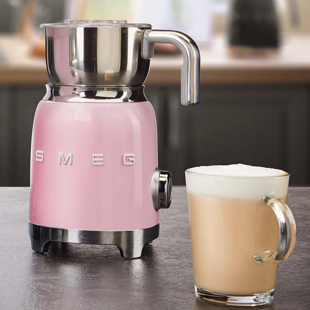 Smeg MFF11PKEU Melkopschuimer 600ml - Roze