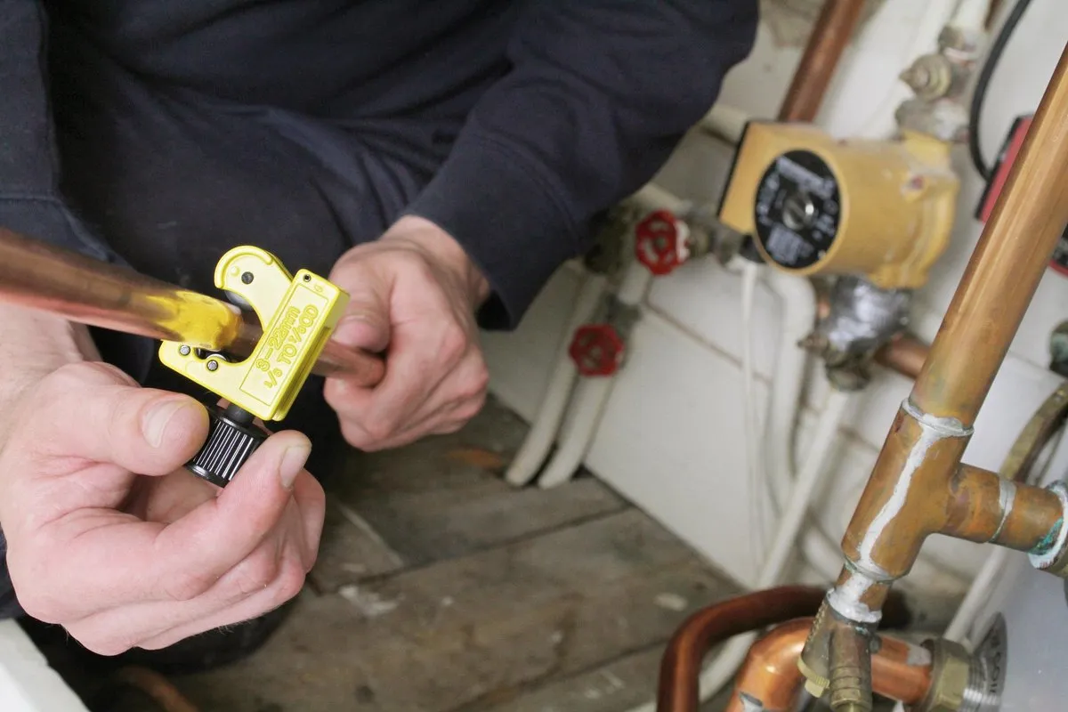 Stanley Verstelbare Pijpsnijder 3-22mm - Geel