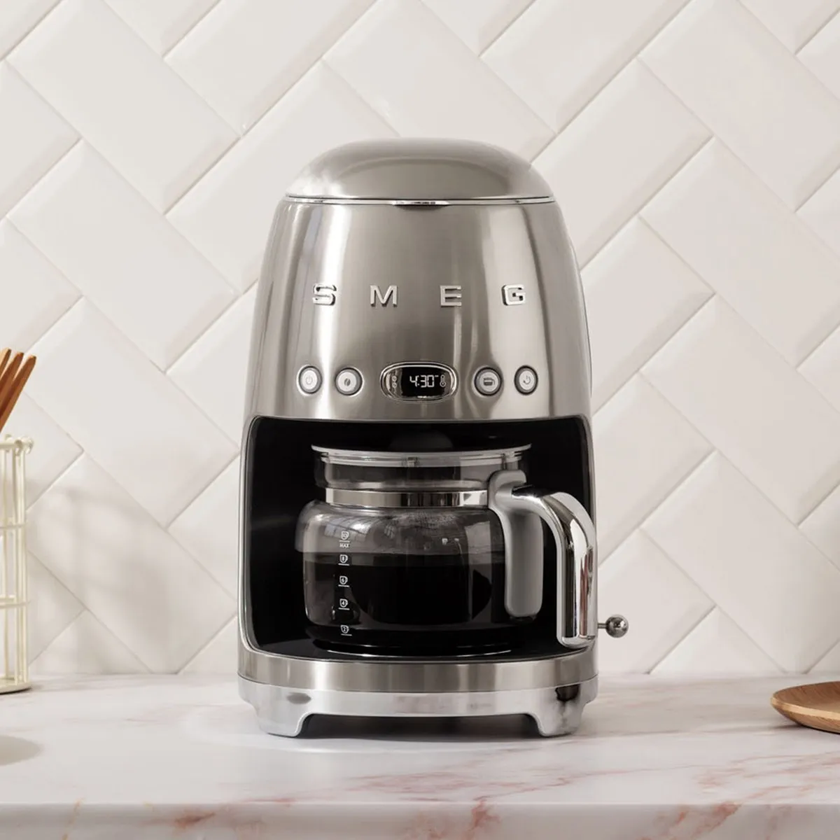 Smeg DCF02SSEU Filterkoffiemachine - 10 Kopjes - 1,4L - Steel