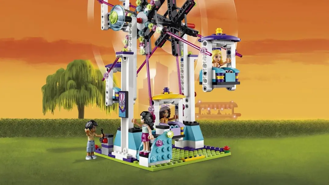 LEGO Pretpark Achtbaan 41130 - 1124 Stukken - 4 Minifiguren