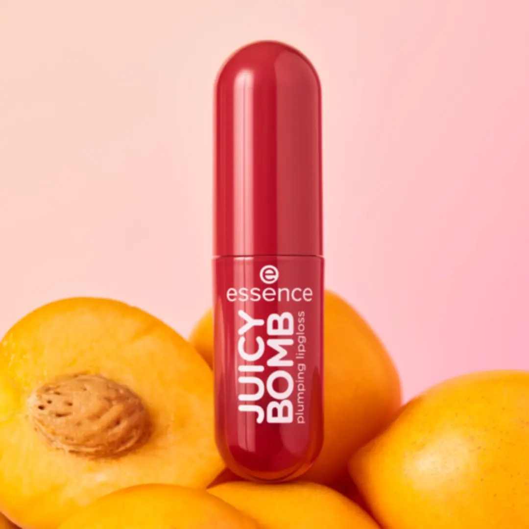 Essence Juicy Bomb Plumping Lipgloss 05 Soft Apricot - 2,6 ml