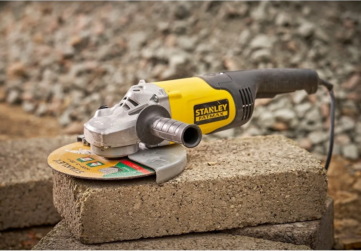 Stanley FATMAX FMEG225VS Haakse Slijper 125mm 2000W
