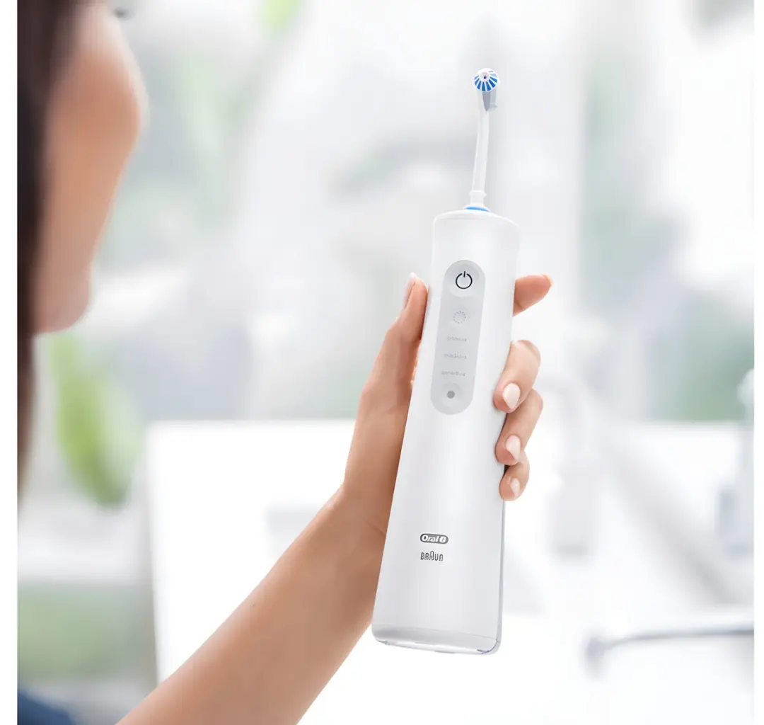 Oral-B AquaCare 6 ProExpert Monddouche - Draadloos - 2 Snelheden