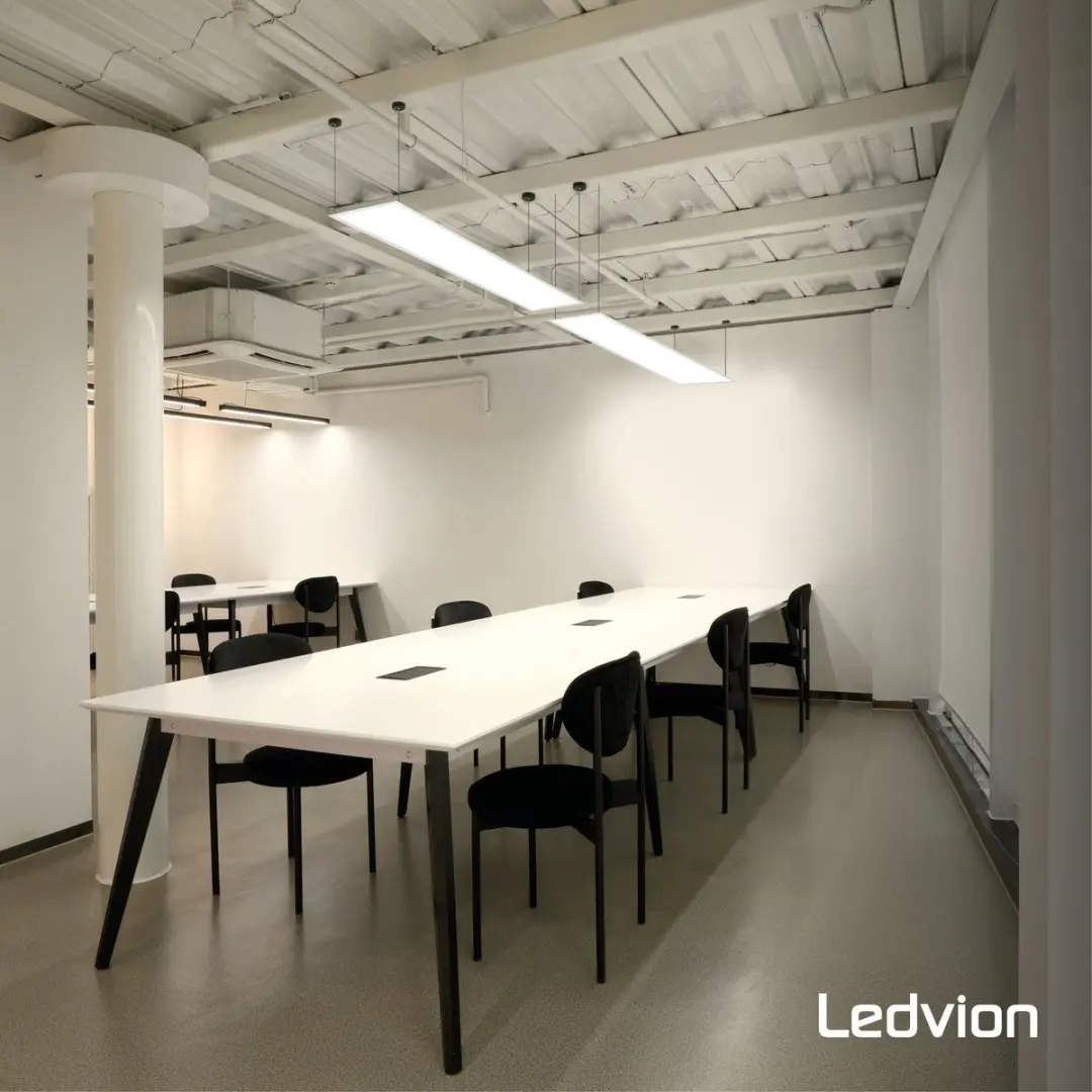 LEDVION LED Panel Dimbaar 120x30cm 36W 3000K