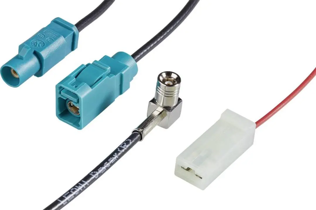 Blaupunkt SMBA-FAKRA Autoantenne-adapter 2006017472611