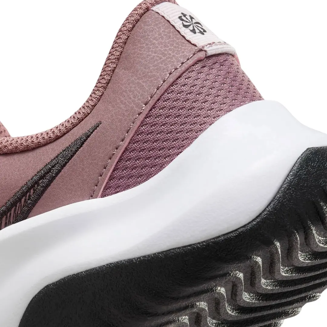 Nike Legend Essential 3 Sportschoenen Vrouwen - Maat 41 - Roze/Zwart