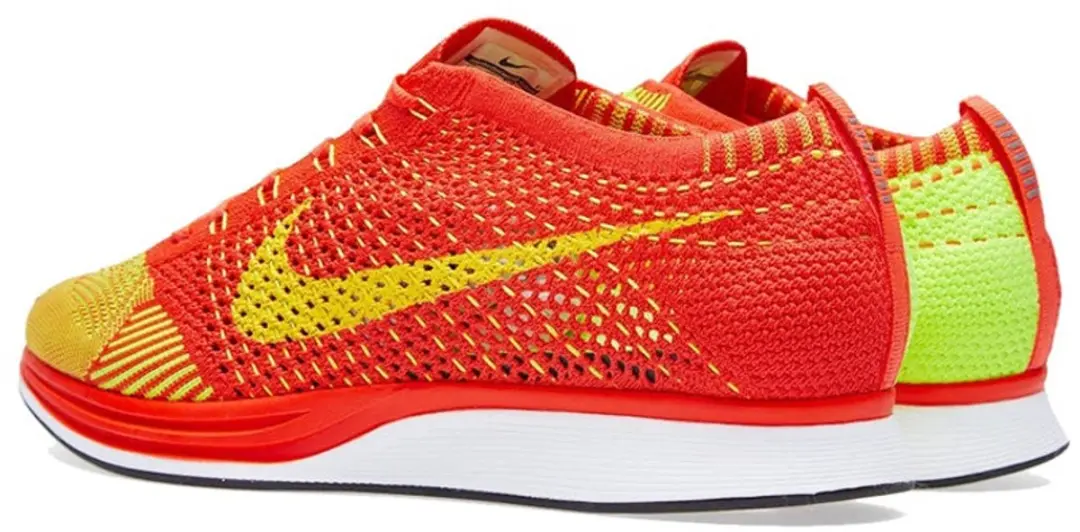 Nike Flyknit Racer Hardloopschoenen 39 - Bright Crimson/Volt