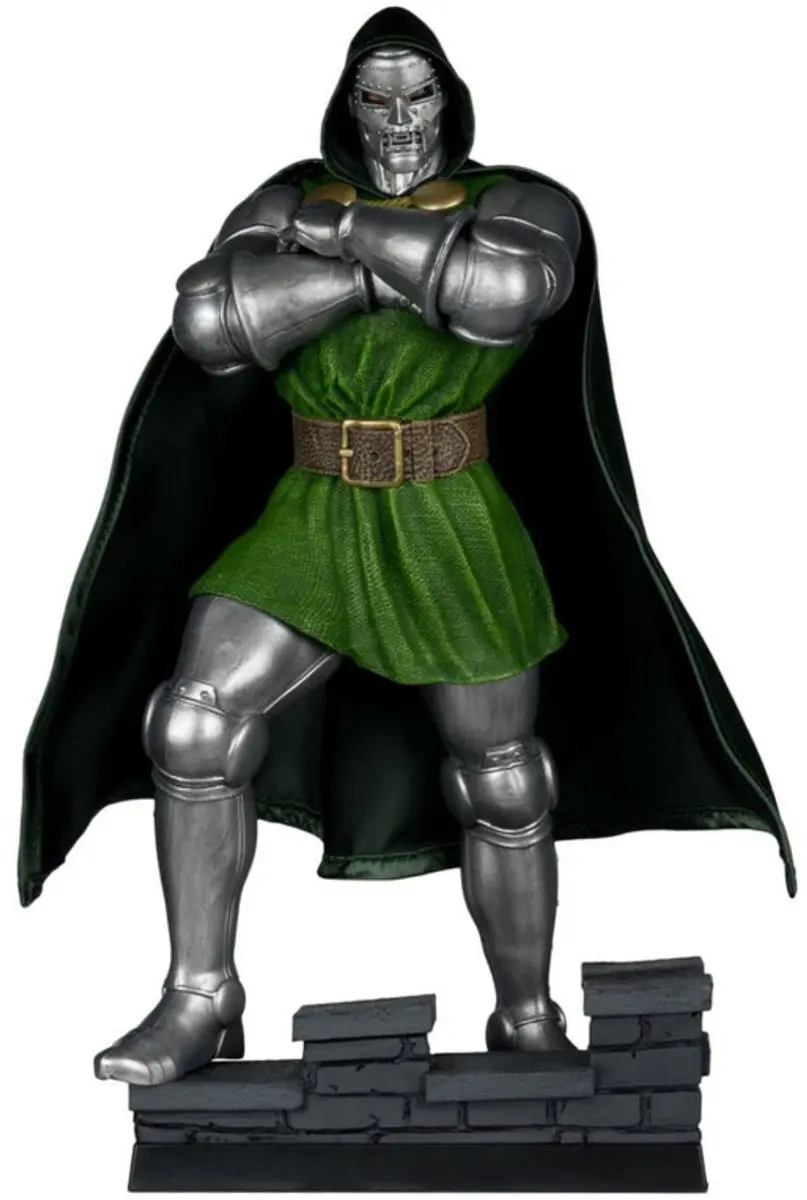 McFarlane Toys Marvel 1/6 Doctor Doom Standbeeld