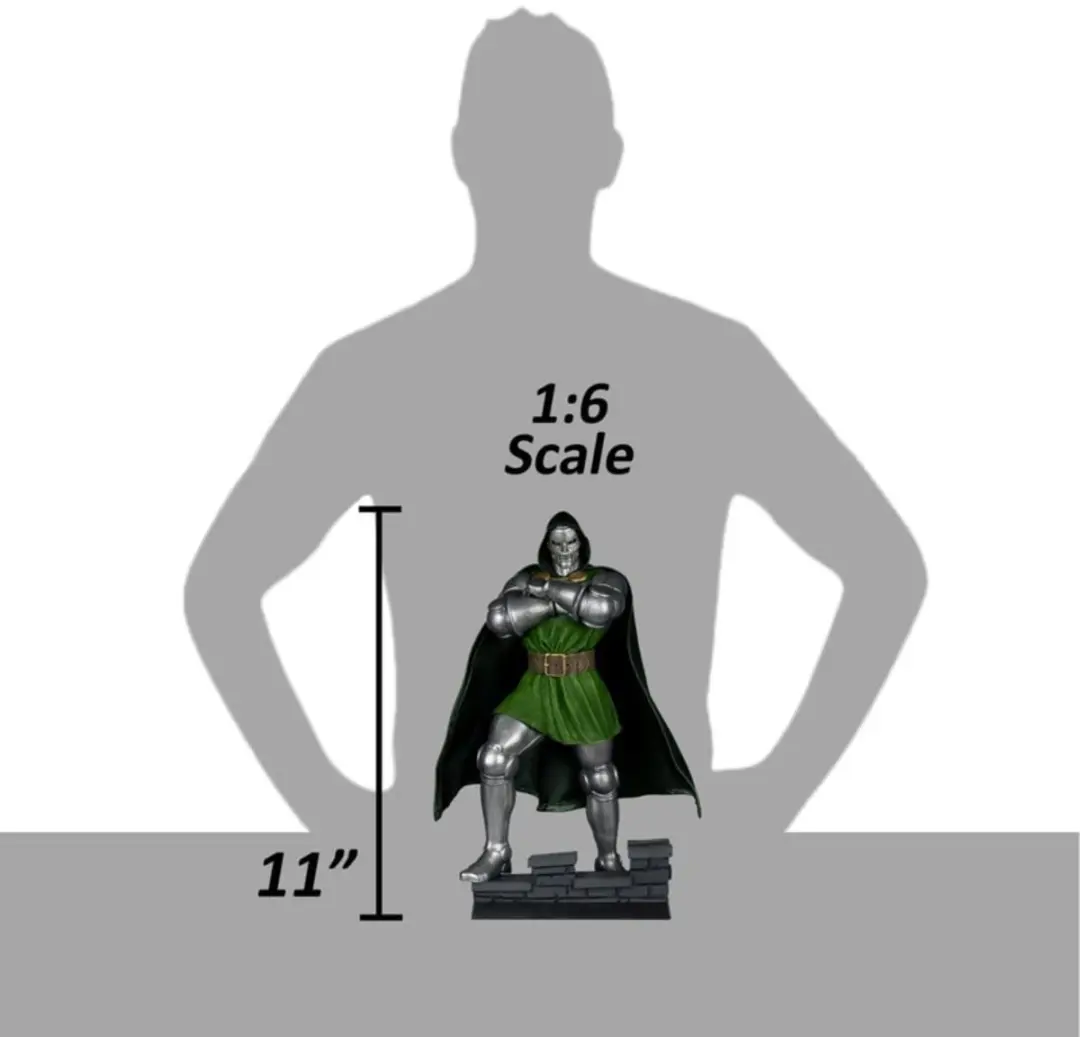 McFarlane Toys Marvel 1/6 Doctor Doom Standbeeld - 28cm - Multicolor