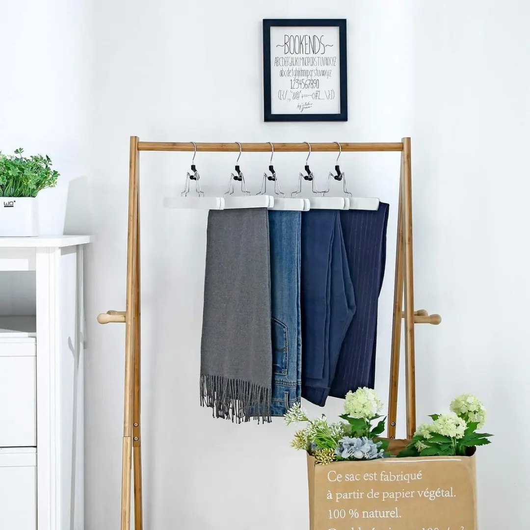 Songmics Trouser Hangers 12 Stuks - Schimahout - 360° Draaibaar - afbeelding 2 van 3