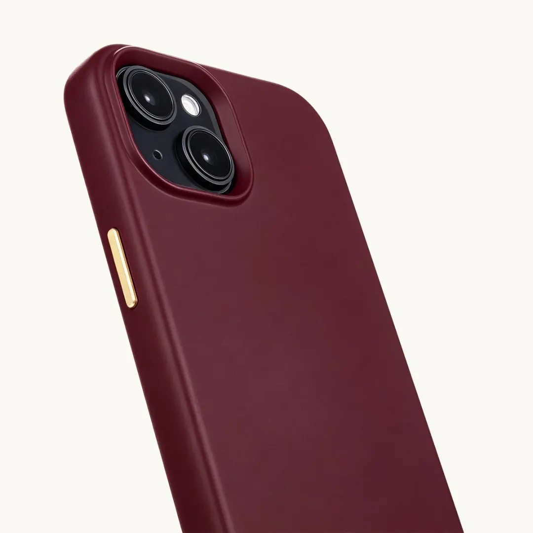 Selencia Hoesje iPhone 15 Rivièra MagSafe - Bold Burgundy