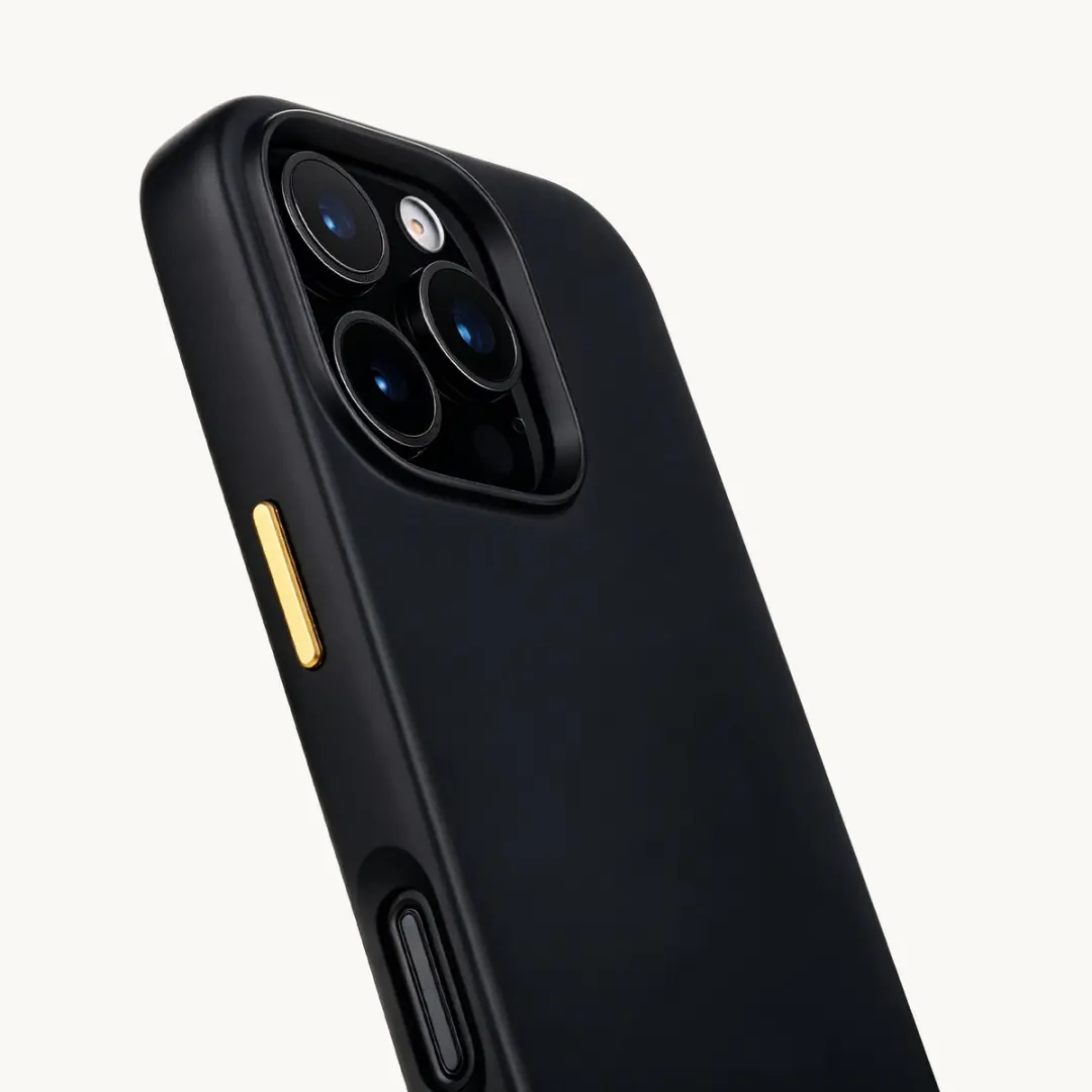 Selencia Hoesje iPhone 16 Pro Rivièra Velvet Black - MagSafe