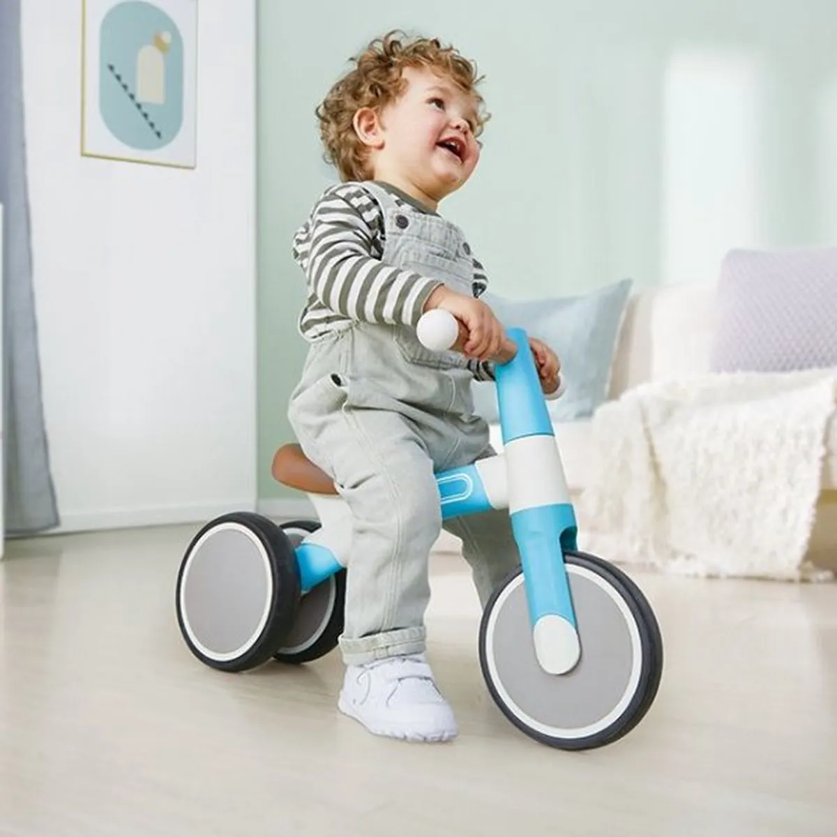 Hape Mein Erstes Lauf-Dreirad - Helltürkis
