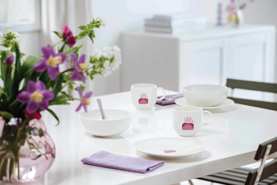 Villeroy & Boch Frühstücksteller Happy Birthday With Love - 21,2 cm - Wit-rood