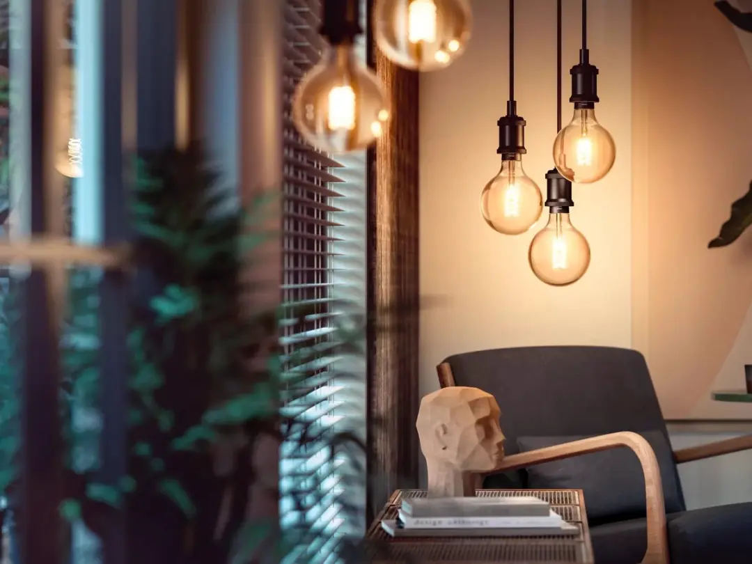 Philips Hue G125 Filament Glowlamp E27 - 550 Lumen - Warmwit - Amber