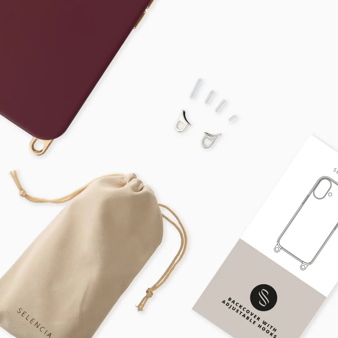 Selencia Hoesje iPhone 17 Pro Max Rivièra - MagSafe - Bold Burgundy