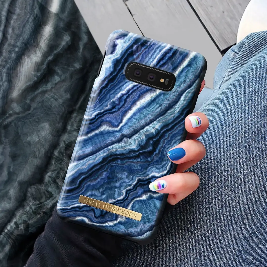 iDeal of Sweden Samsung Galaxy S10e Hoesje Indigo Swirl - IDFCSS19-S10L-119