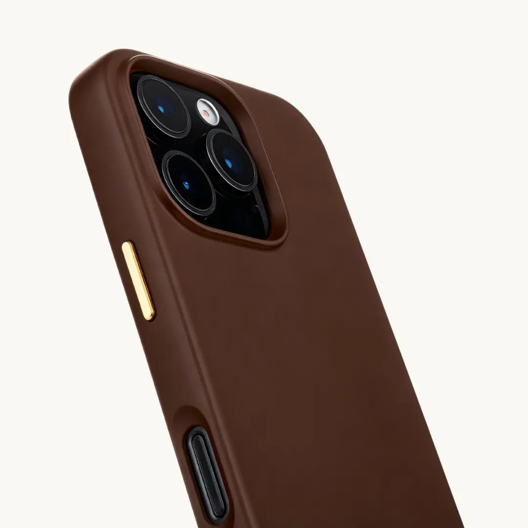 Selencia Hoesje iPhone 16 Pro Rivièra MagSafe - Choco Brown