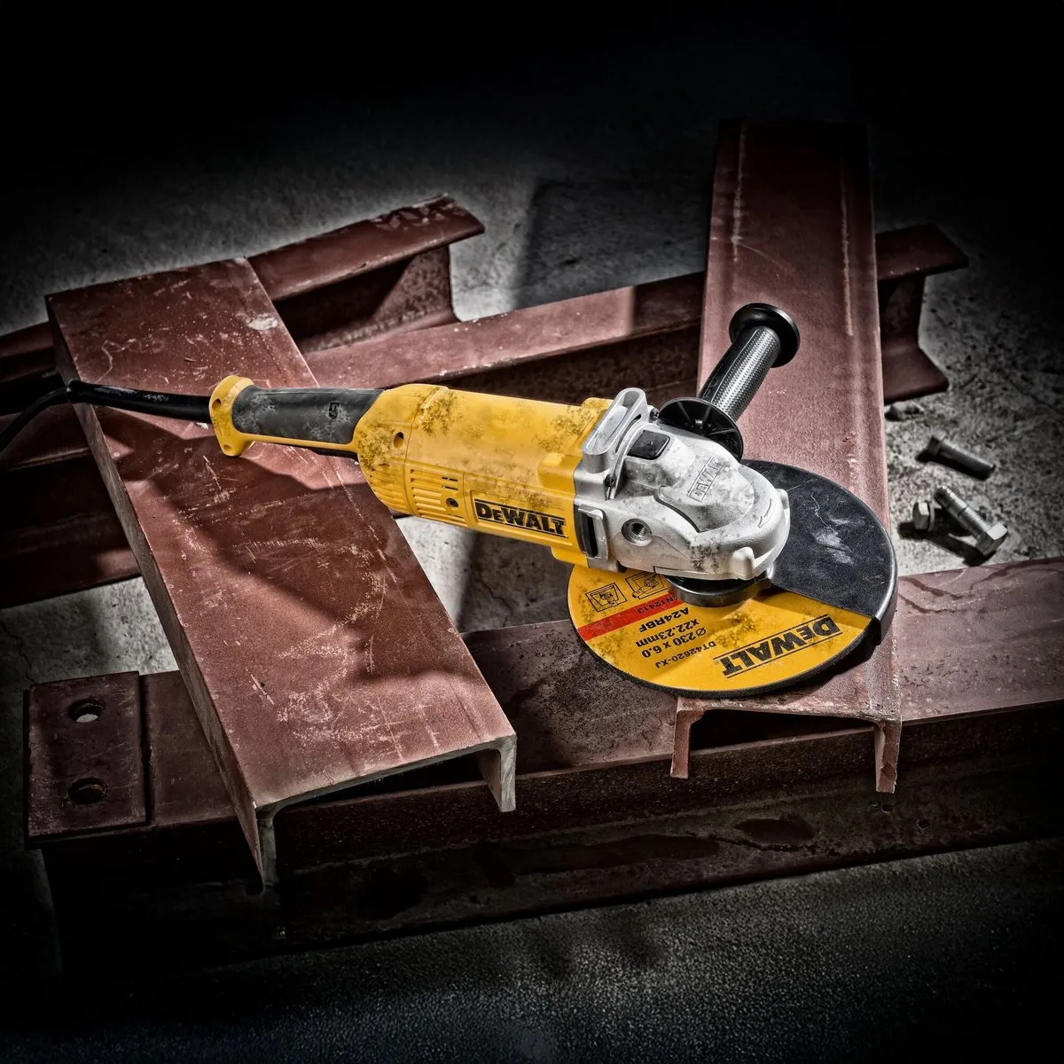 DeWalt DWE490 Haakse Slijper 2000W