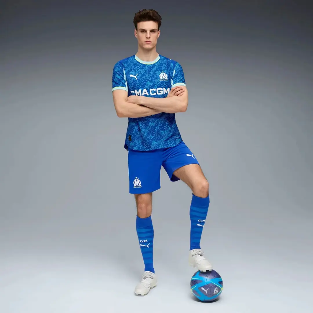 PUMA Authentiek Derde Shirt OM 2025/26 - M - Blauw