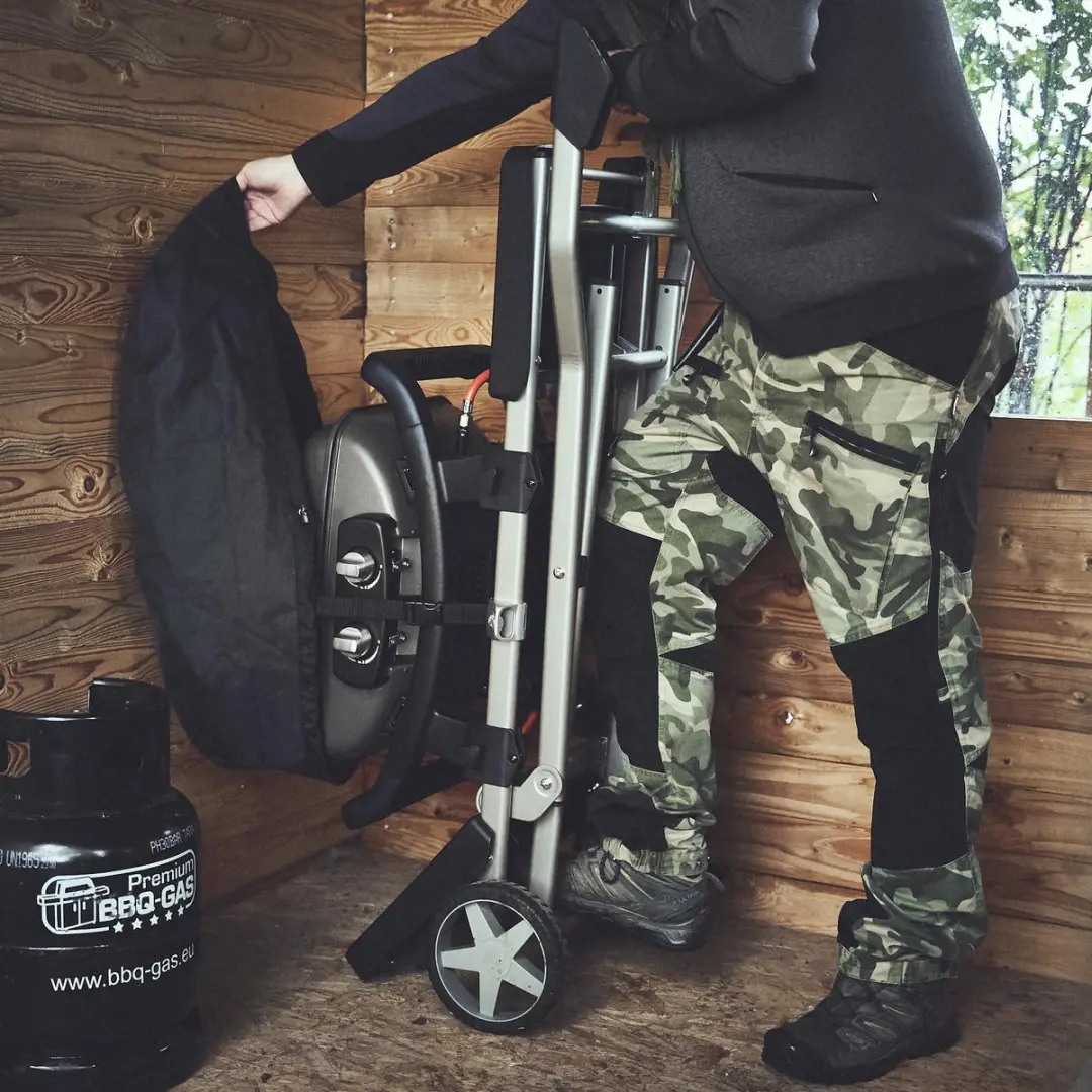 Burnhard Wayne BBQ Trolley - Massief stalen frame - Kunststof zijtafels