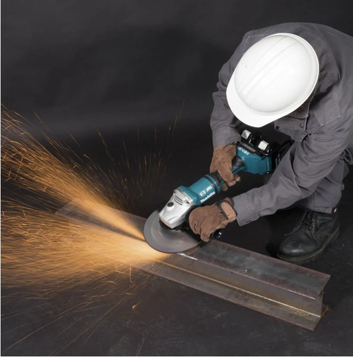 Makita DGA900ZK Haakse Slijper 230mm - Metaal