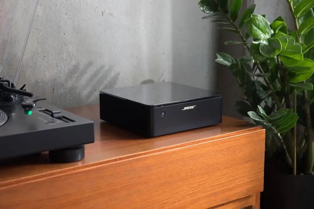 Bose Music Amplifier 867236-2100 - 100W Zwart