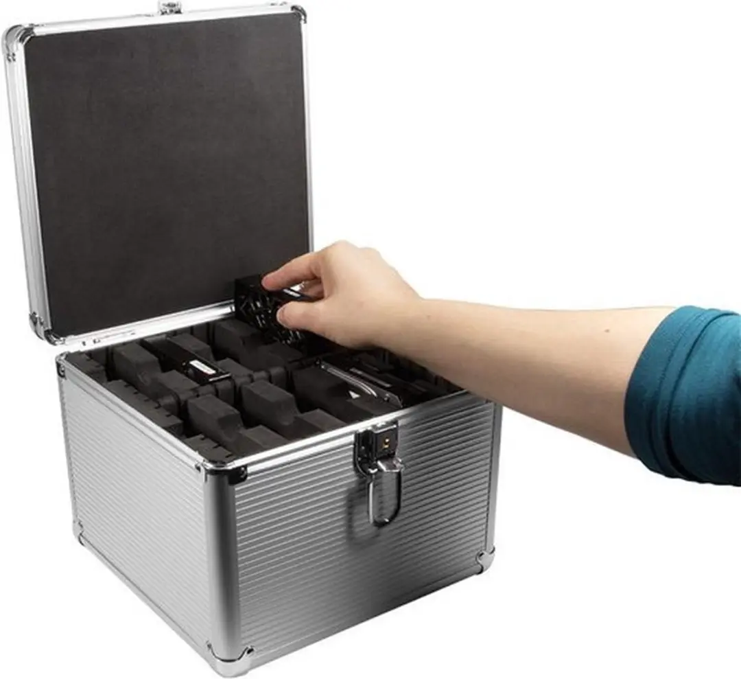 Logilink UA0193 Beschermkoffer - 10x 3,5" HDD - Zilver