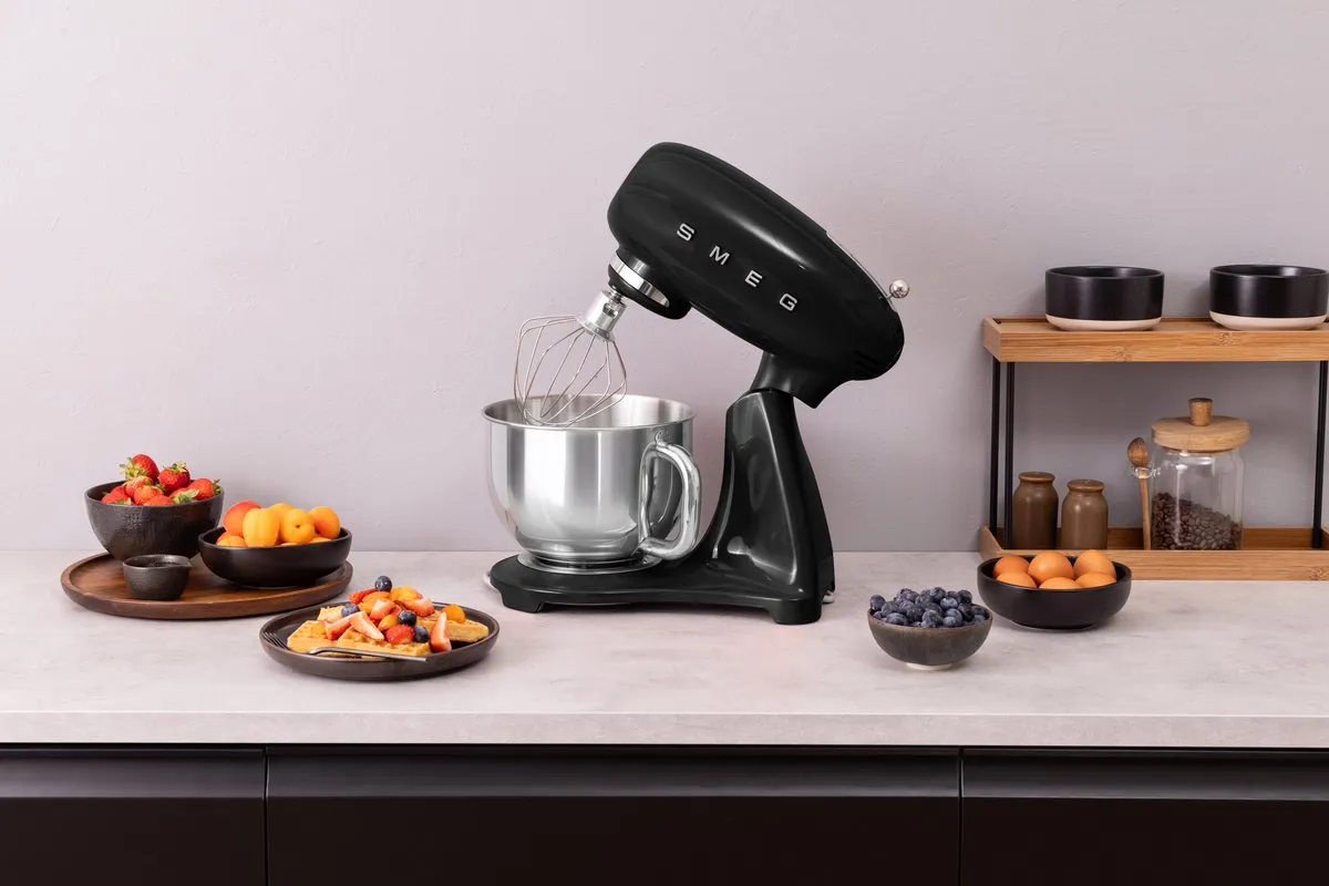 Smeg SMF05BLEU Keukenmachine 1000W - Zwart