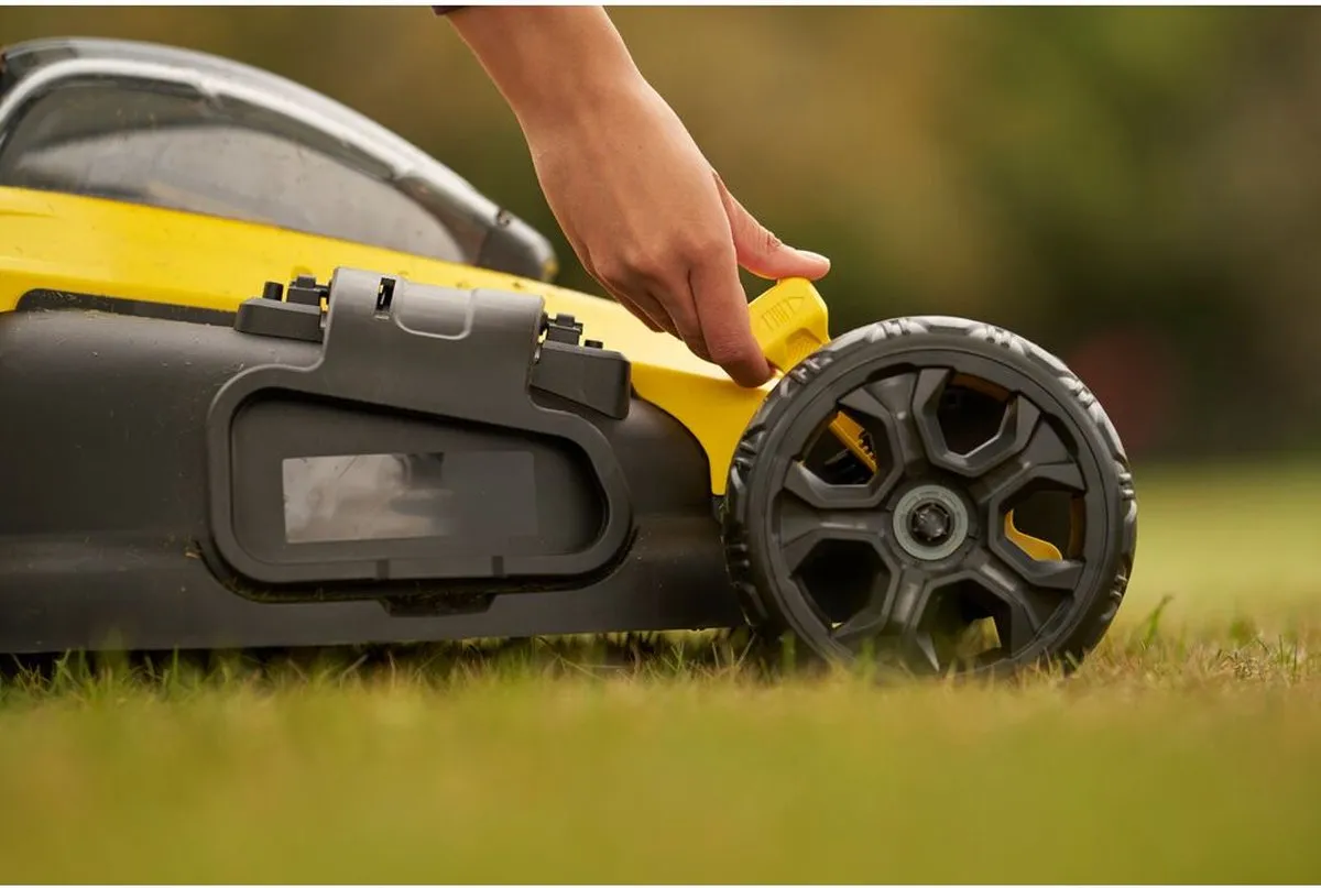 Stanley FATMAX V20 SFMCMW2651M Accu Grasmaaier 51cm - 2x 4.0Ah