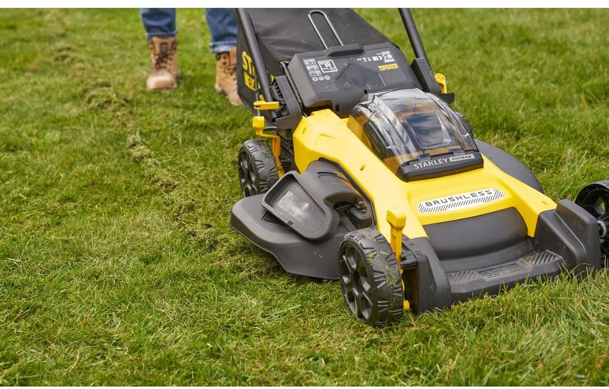 Stanley FATMAX V20 SFMCMW2651M Accu Grasmaaier 51cm - 2x 4.0Ah