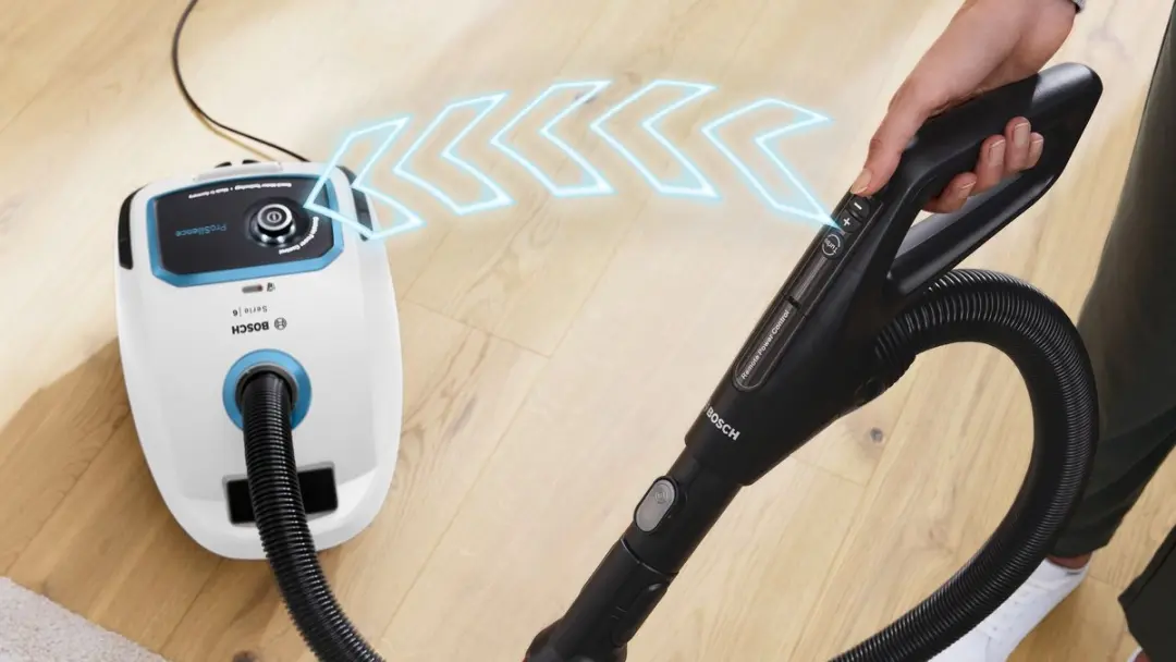 Bosch BGL6SIL1L Stofzuiger Droog & Nat 700W - 4L - Zwart/Wit