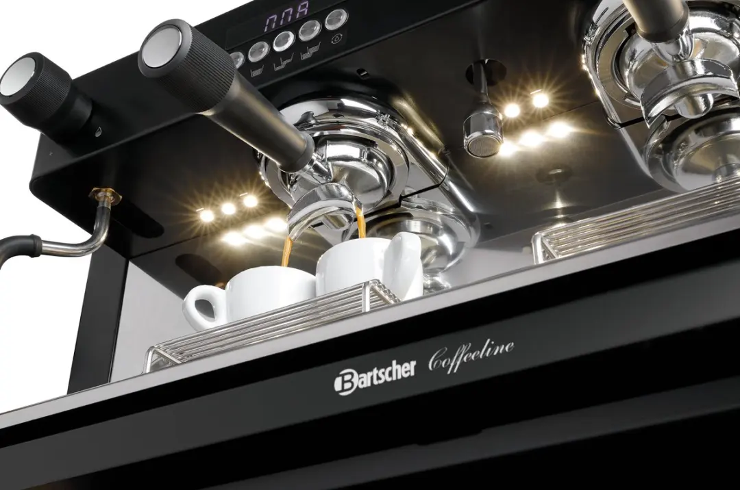 Bartscher Coffeeline B30 Koffiemachine - 3 Groepen - 17.5L - 2800W - afbeelding 6 van 6