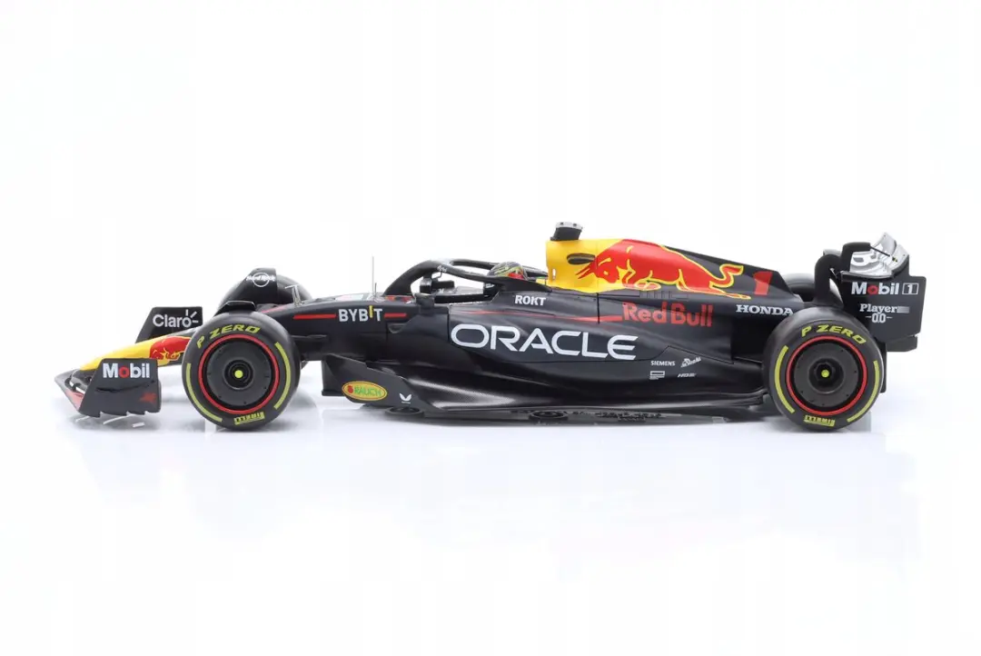 Formule 1 Oracle Red Bull Racing RB19 Verstappen 1:18 Model - Multicolor