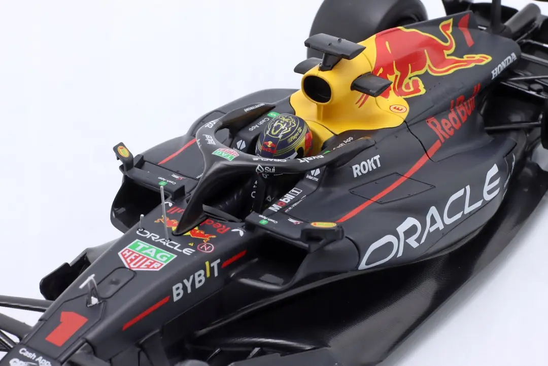Formule 1 Oracle Red Bull Racing RB19 Verstappen 1:18 Model - Multicolor - afbeelding 6 van 6
