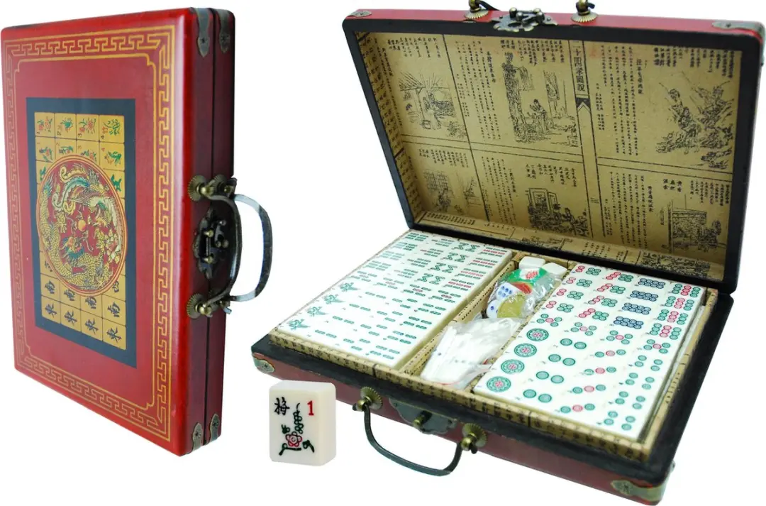 HOT Games Mah-Jong Reis Koffer 144 Tegels