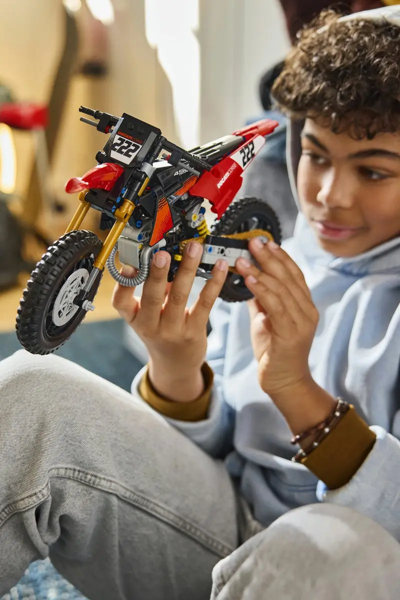 LEGO Technic Ducati Desmo450 MX Factory 42238 - 457 Stukken - Multicolor