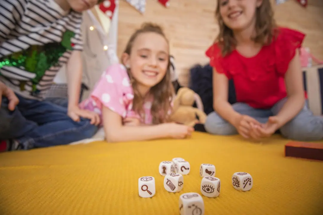 Zygomatic Rory's Story Cubes Fantasia Dobbelspel SPEL722104 - 12 Spelers