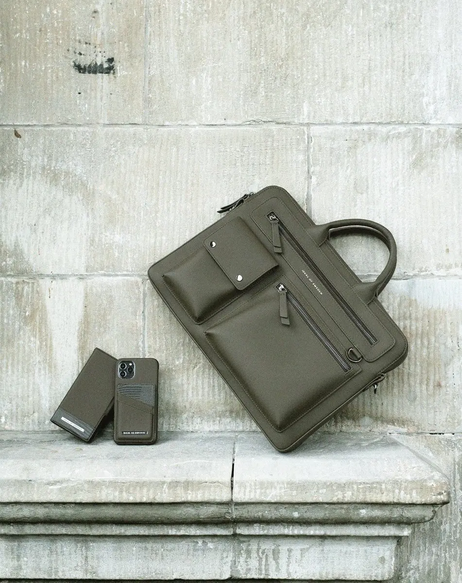 iDeal of Sweden Unity Messenger Laptop Bag IDMLBAW20-235 - 15" - Groen