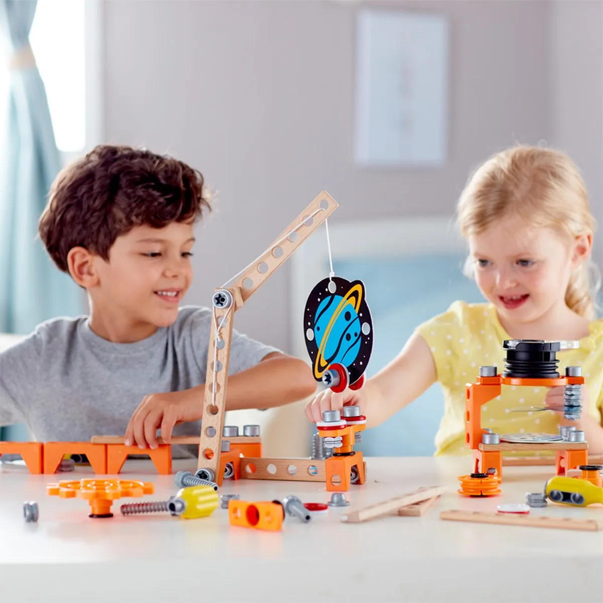 Hape Magnetisch Wetenschapslab E3033 - 34-delig - afbeelding 4 van 6