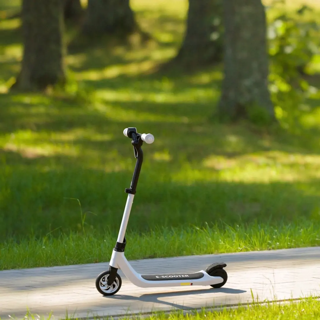 Homcom Aluminium E-Scooter 120W - 76x53x95cm - Zwart/Wit