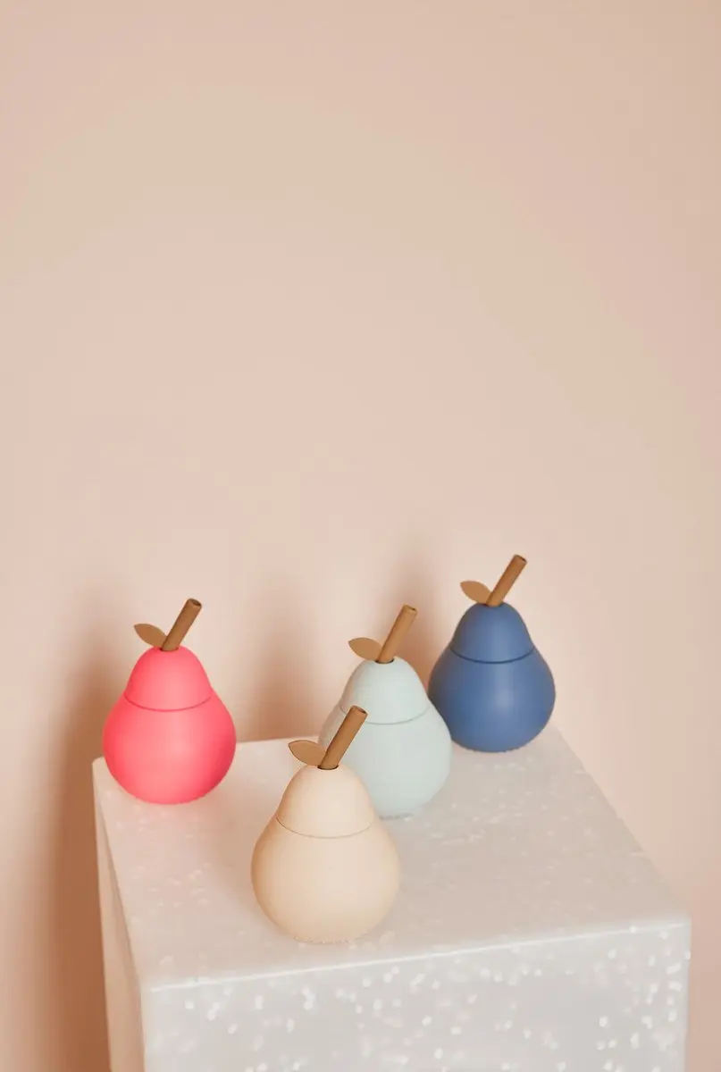 OYOY Pear Drinkfles met rietje - Cherry Red
