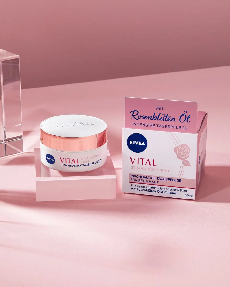 NIVEA Vital Radiant Anti-rimpel Dagcrème 50ml - Rozenolie & Calcium
