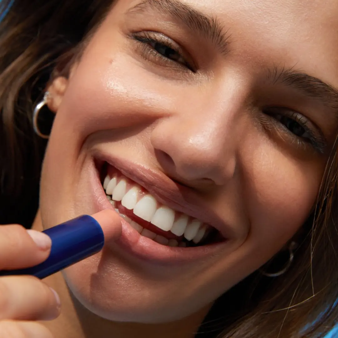 NIVEA Caring Beauty 3W1 Nude Lippenbalsem 4,8g