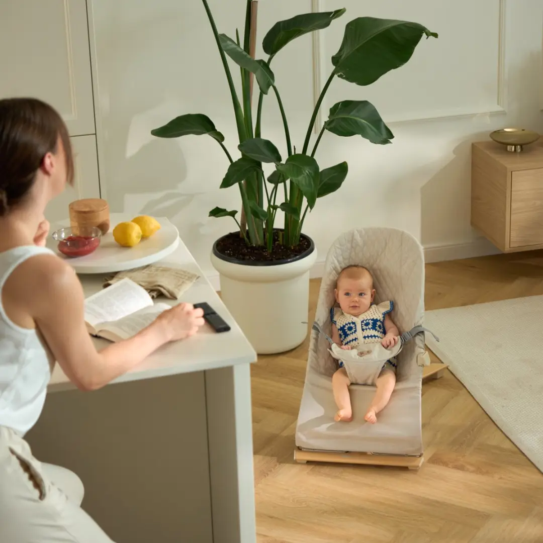 KinderKraft MIMI Wipstoel - Verstelbaar Lichtgewicht Beige