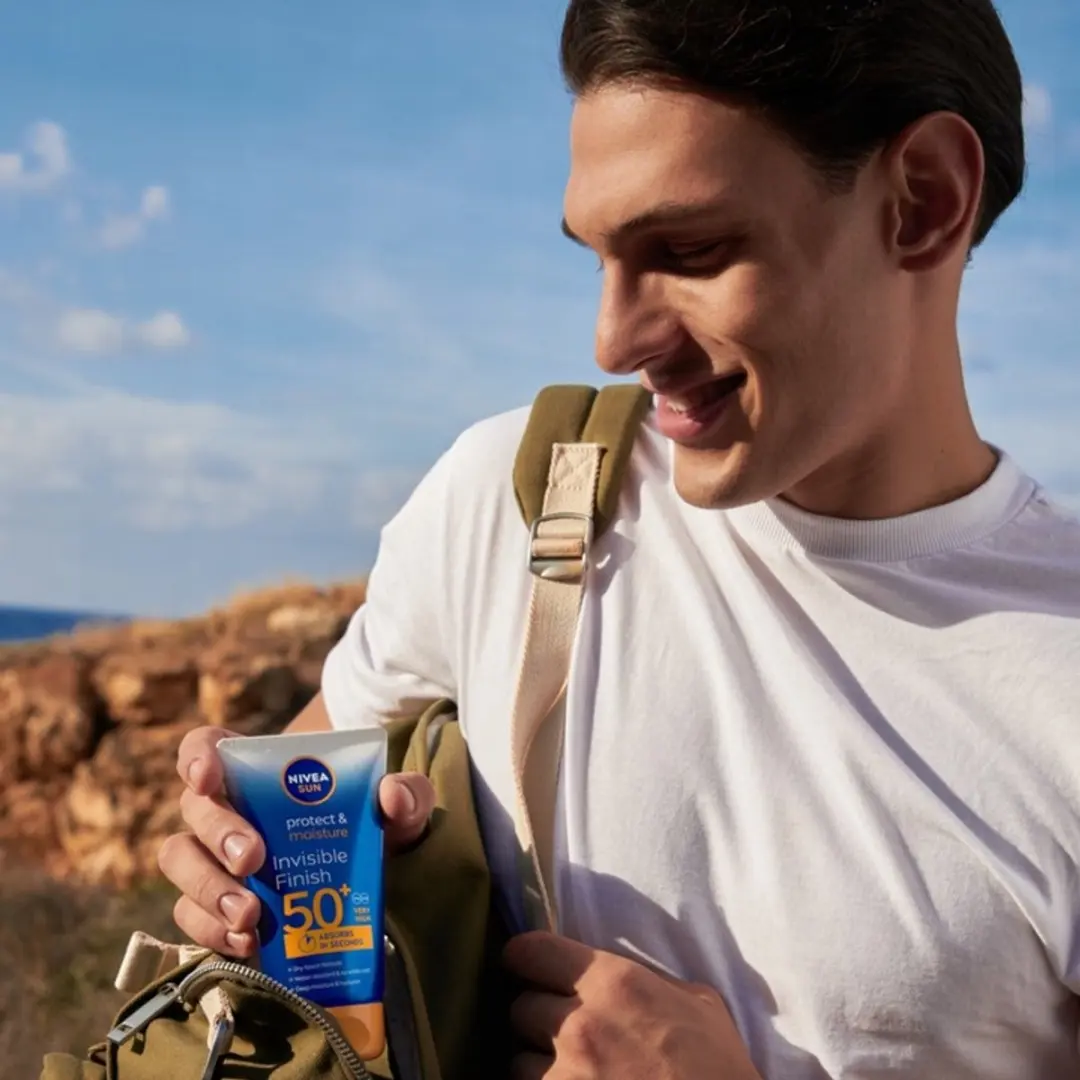 NIVEA Sun Protect & Moisture Zonnebrandcrème SPF50+ 150ml